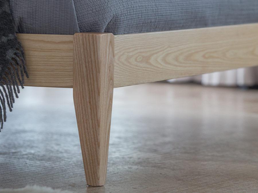 tapered wood bed leg option