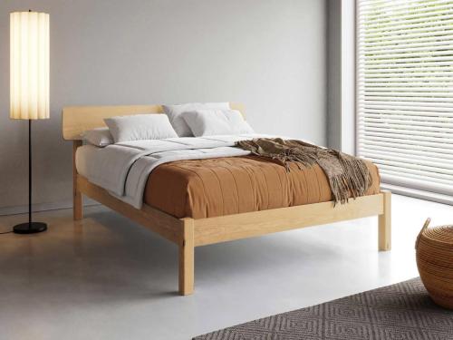 the deco bed in natural