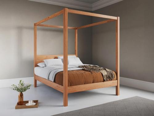 wooden classic four poster bed cinnamon finish